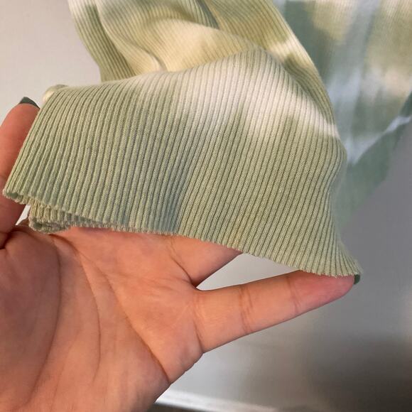 Aerie NWT Light Green White Tie Dye Stripe High Neck Ribbed Muscle Tank Top XL - Picture 4 of 10